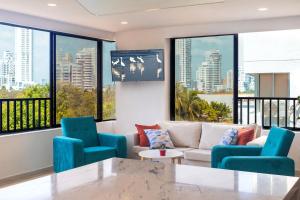 Modern duplex - Stunning views !