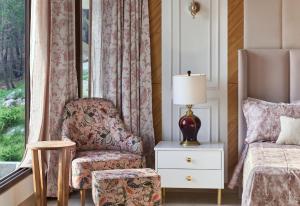 Serene Shimla 4BHK Villa with Mountain & Valley View