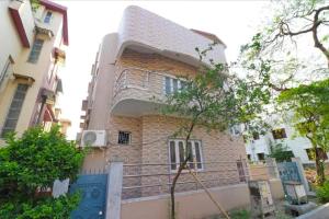 Adhikary guest house