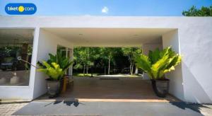 Blackbird Hotel Bandung