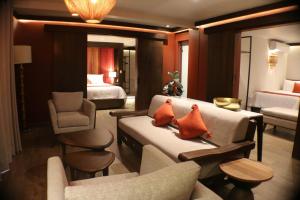 Hotel Vivanta Residency Delhi Airport