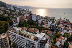 Luxury 1BR 105° SailView, Zona Romántica