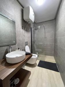 Modern apartment, large terrace, heart of Casa