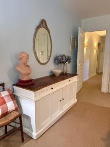 Domaine lOiseau Bleu, 800 m from the Beach in Sainte-Maxime