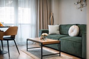 Central Apartment Old Town 1 BR Metro