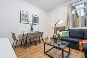 #89 Cosy 3 bedroom, 2 bathroom Birmingham House