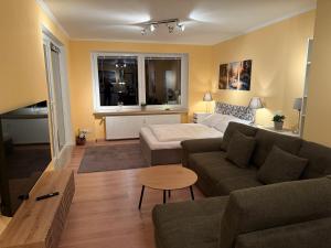 Neu! Innenstadt inkl Bettwäsche und Handtücher Kaffeevollautomat und Balkon