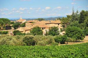 Hotels Domaine Des Escaunes : photos des chambres