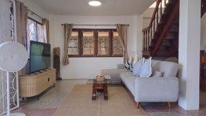 2Bedrooms Beachfront House with Fast WIFI