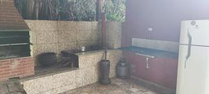 Casa na mata ceu iluminado