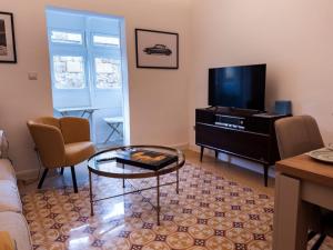 First Floor Apartment with own front door - Valletta