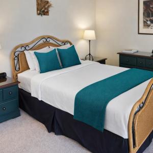 Open Floor 71 Vantage Family Condo