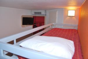 Hotels Premiere Classe Vannes : Chambre Triple