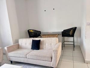 Buxton Point Kandy Cozy Two Bedroom Apartment