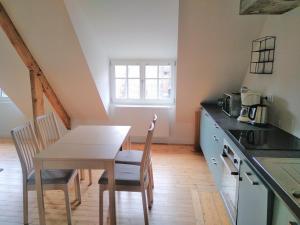 Grand studio très lumineux au coeur de Solidor