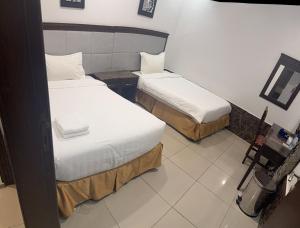 Al Thanaa Alraqi Furnished Apartments