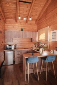 Cave Chalet - Chalet for Two