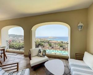 Holiday home seaview beach pool