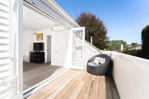 Cornwall Park Luxe Retreat with Pool Gym Cinema