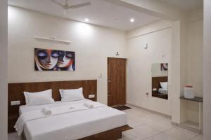 Savi Service Apartments