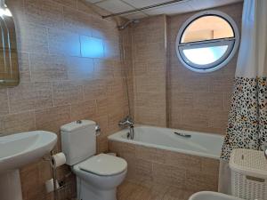 Riviera del Sol, piso 2 dormitorios piscina y pista de tenis, Costa del Sol