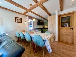 CHALET - DUPLEX neuf 8 pax - pied des pistes - parking privé - cheminée - Skiroom - 3 rooms & mezzanine