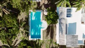 Mediterranean Style 6 Bedroom Villa