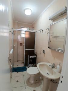 Pitangueiras com garagem Acomoda até 6 adultos e 2 crianças até 6 anos