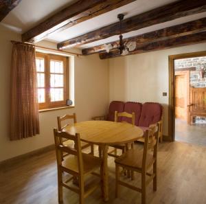 Apartamentos Casa Buisan