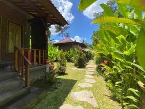 Kamanaya Sayan Quiet and Peaceful Cabin House