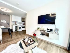 Chiang Mai The One Condo D3 Central Festival Super Beautiful Pool Room