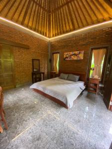 Kamanaya Sayan Quiet and Peaceful Cabin House