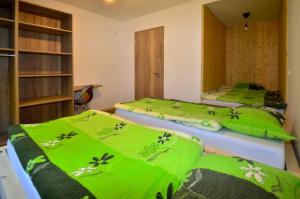 Apartmaji nad potokom