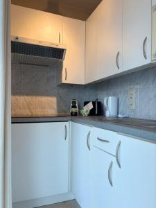 Ground floor sea view Raversijde Lets Go Getaways