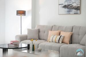 Sunny 2BR Brickworks Apartment Near Parramatta