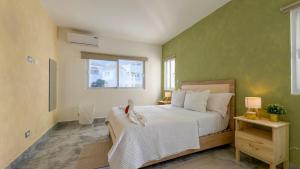 Oceanfront Escondido Bay Laguna Beach