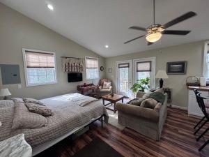 The Askin Anchor at Center Hill Lake B