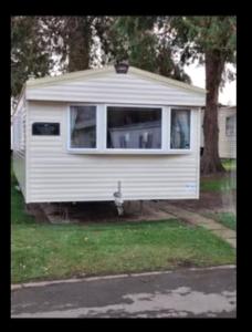 Cozy Caravan at Tower Lawn, Haggerston Castle Perfect Family Getaway