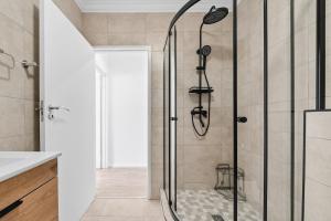 Modern Luxury 2BR Island Club Century City