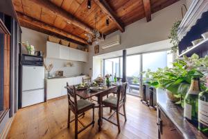 Antiques Nagoya Station East -アンティークス名古屋駅東-