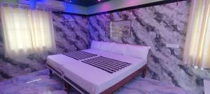 Ragavariverpointresort Hogenakkal