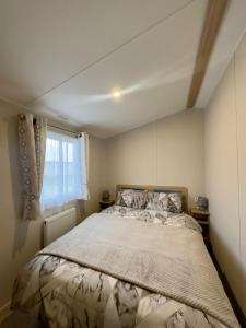 Rosie Luxury Hot Tub Caravan