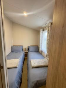 Rosie Luxury Hot Tub Caravan