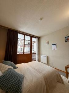 Ski InOut -Tignes Val Claret -2 Beds Flat C168