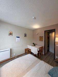 Ski InOut -Tignes Val Claret -2 Beds Flat C168