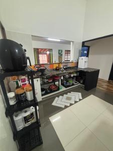 Casa com piscina a 50 metros do mar