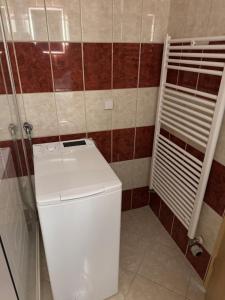 Romantik-Residenz Urlaub mit Pool und Garten Ferienwohnung in Halberstadt bis 7 Pers