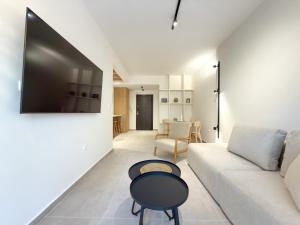 Luxury Downtown Apartment A2