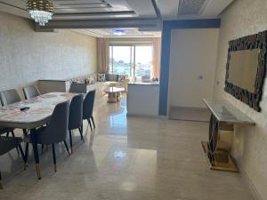 Ocean and Mountain View Family Apartment Agadir 128 m2