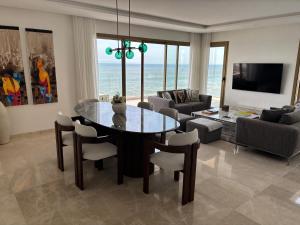 Carrousel Atlantic View